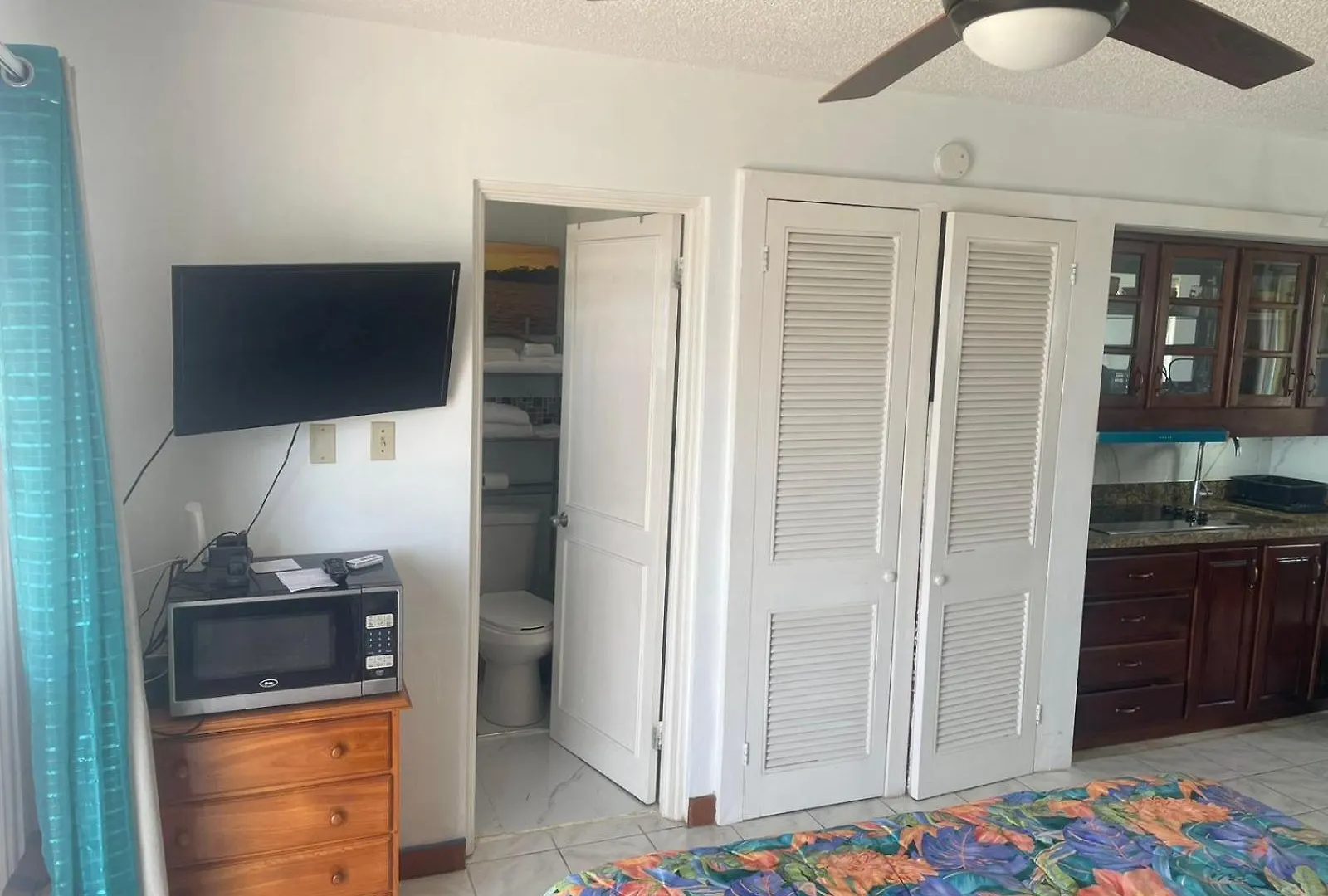 Negril Beachfront Oceanview Studios 164 & 145 Orange Bay