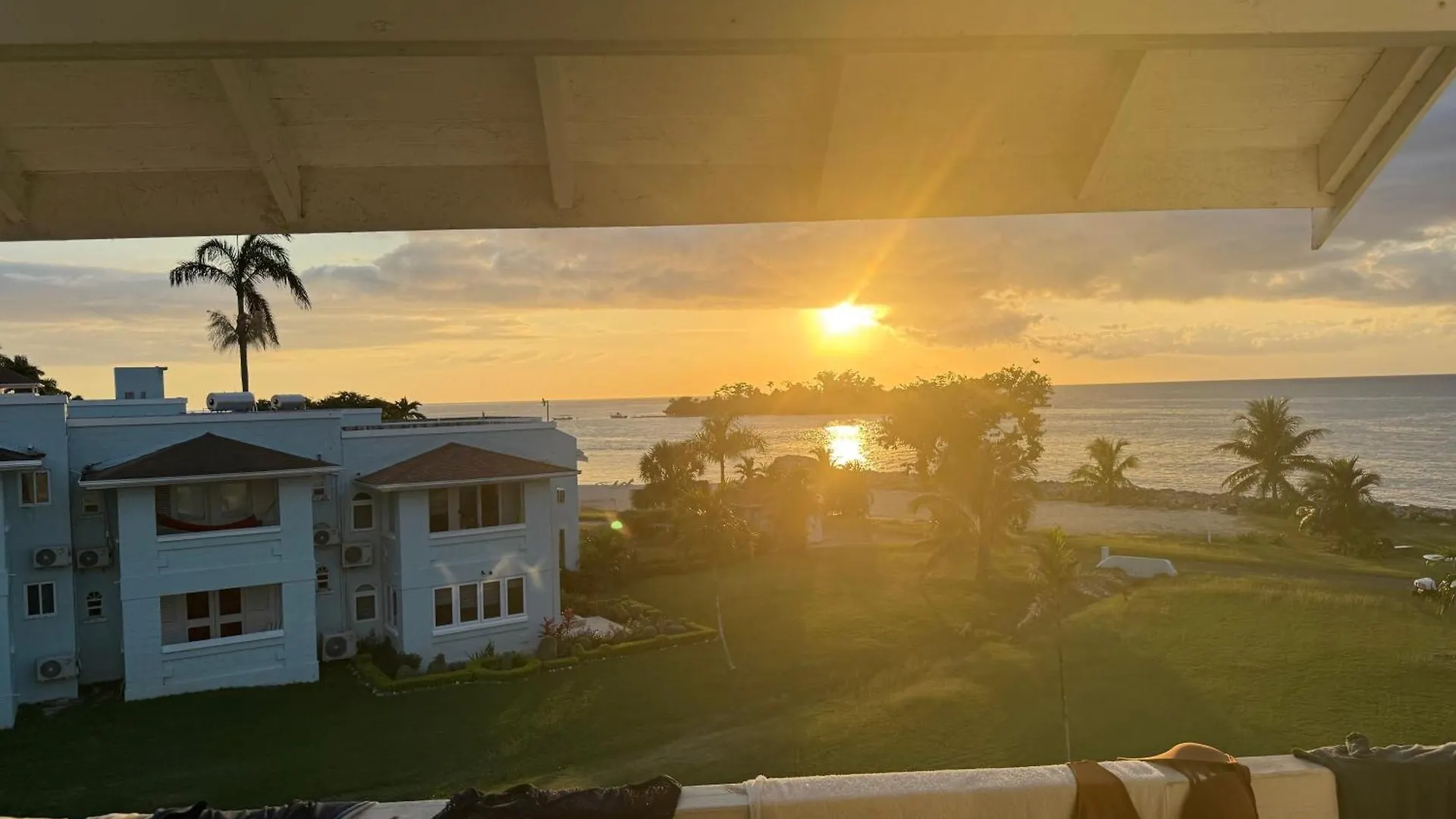 Apartment Negril Beachfront Oceanview Studios 164 & 145 Orange Bay